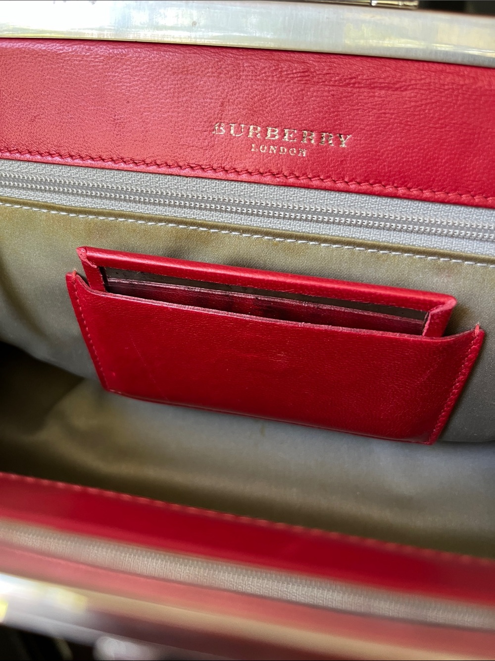 Vintage Burberry Red Top-Handle Women's Bag - Picture 3 of 13
